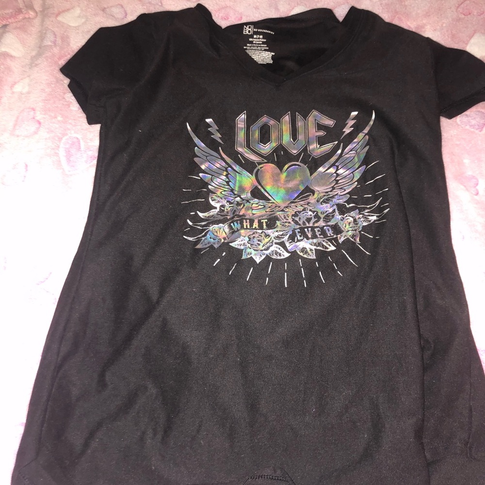 Hi I am selling a tee of new boundaries